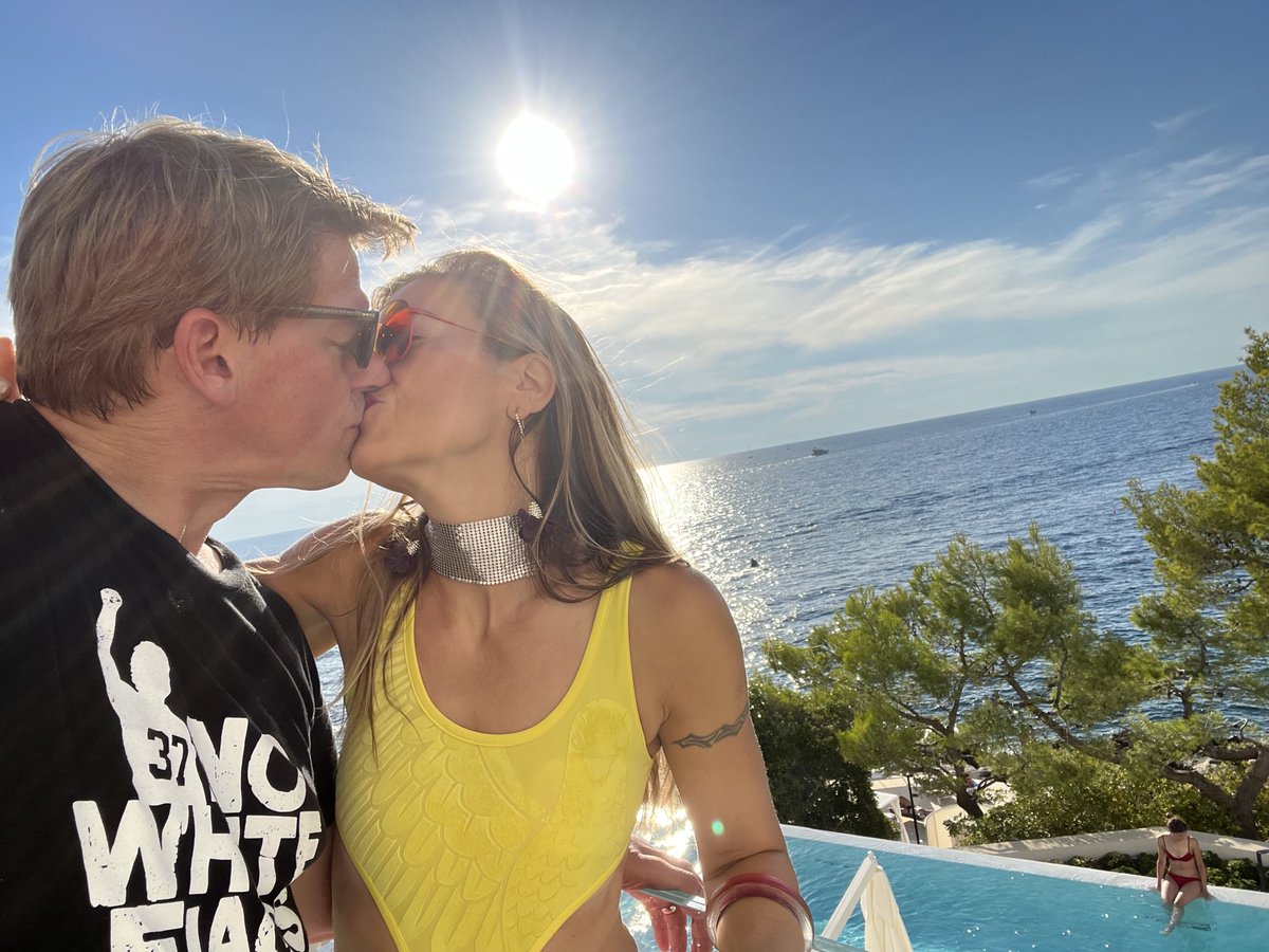sarbacker's tweet photo. 21 mos post Dx. On honeymoon   in Croatia with gorgeous bride Andrea. #NotTodayALS #IAmALS #ALoveStory #TechVsALS #NoWhiteFlags ⁦@SteveGleason⁩ ⁦@bsw5020⁩ https://t.co/oIVrSKpL3L