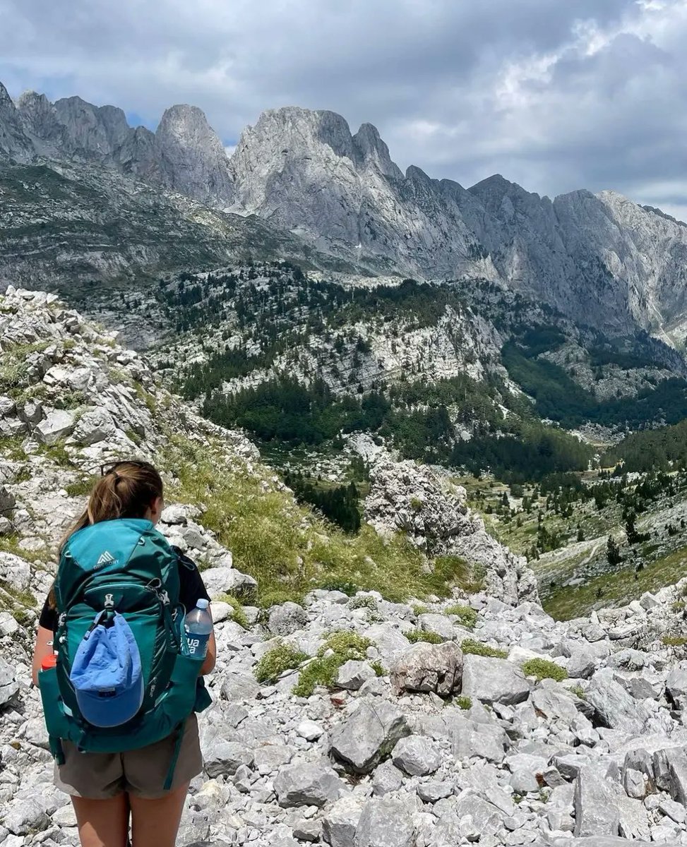 peaksofthebalka's tweet photo. Talk about gorgeous way to spend two weeks 🏞️💚
°
@thxpal 👌
°
#mountains #hiking #hikingadventures #hikingtrails #mountainexperiences #travel #travelphotography #nature #naturelover #experiences #outdoors https://t.co/8Nb57dRizX