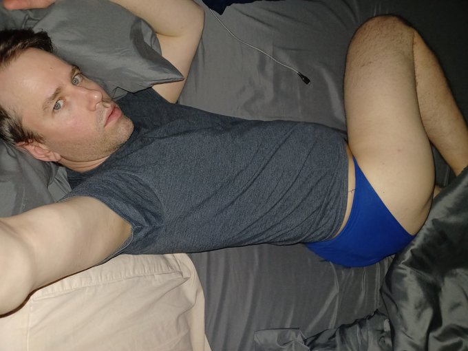Resting my butt. Sleep is a slippery mistress, one that often evades my embrace. https://t.co/mDn7Ny
