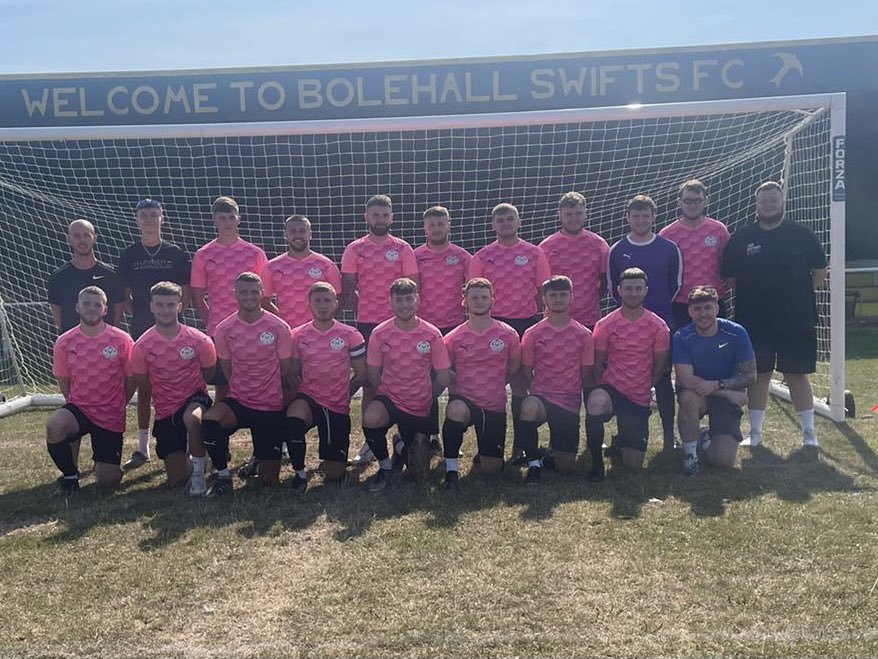 ThePostFC's tweet photo. The boys 💗🖤 #UTP https://t.co/wwWFeUwGHV
