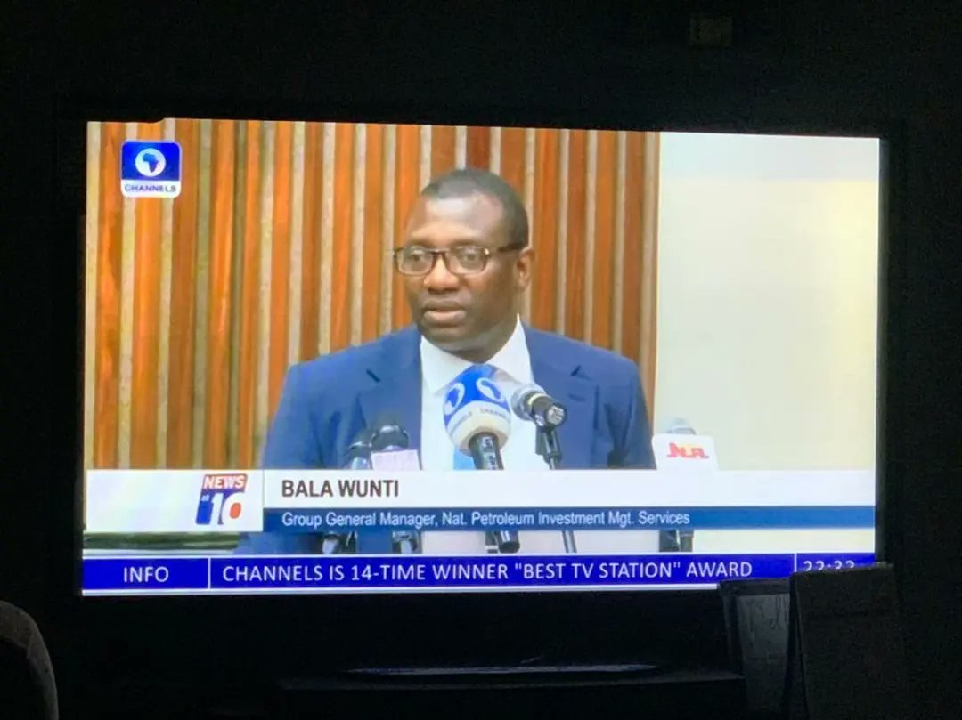 Photos at the historic execution of the New PSCs. 

#Congratulations, Nigeria,  NNPC Ltd and NAPIMS. 

#Congratulations to our PSC partners.