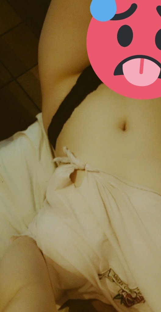 DamnAlola's tweet photo. 🥵🥵🥵🥵 https://t.co/43NGbMiYC2
