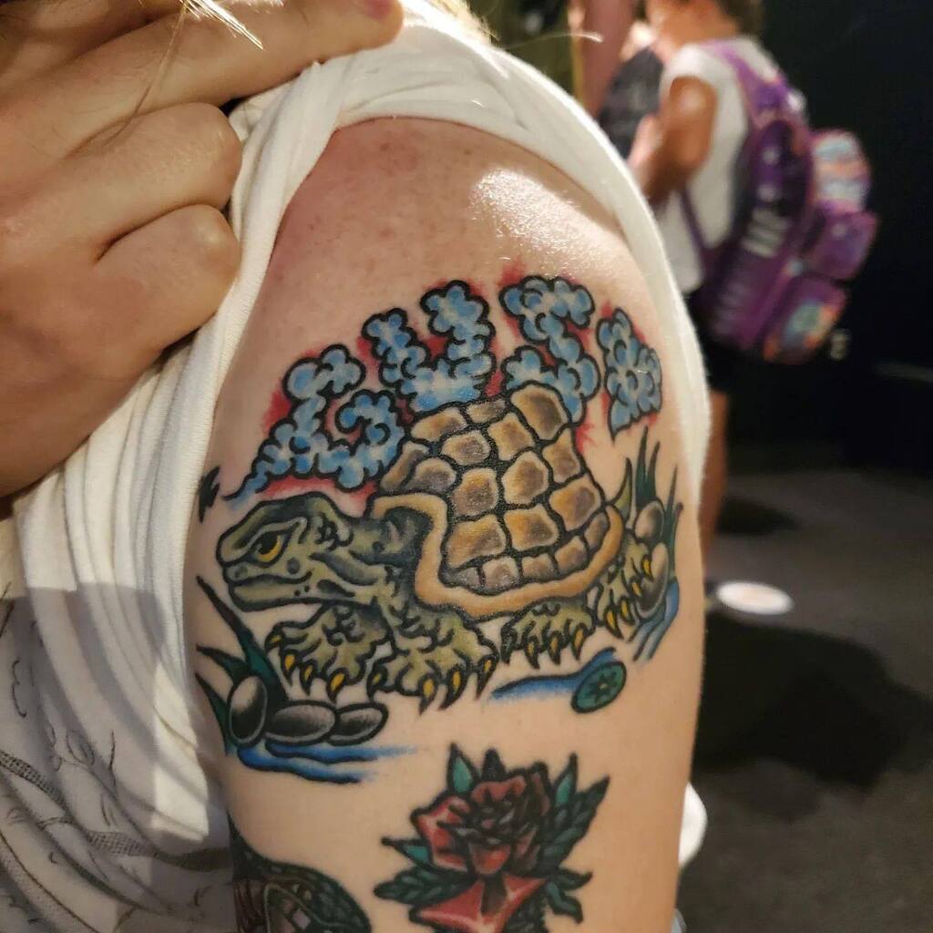 halifaxnoise's tweet photo. 🐢🎂
From @mnhnovascotia —
There are Gus fans and then there are GUS SUPER FANS!
Do you love old Gus enough to get him tattooed on your body or shaved into your hair?!
Some people do.
#Gus100 #Gus #GusTheTortoise #SuperGans #Tattoo #CloseShave #… https://t.co/YtRE0CTpcm https://t.co/5fVVDpBsaE