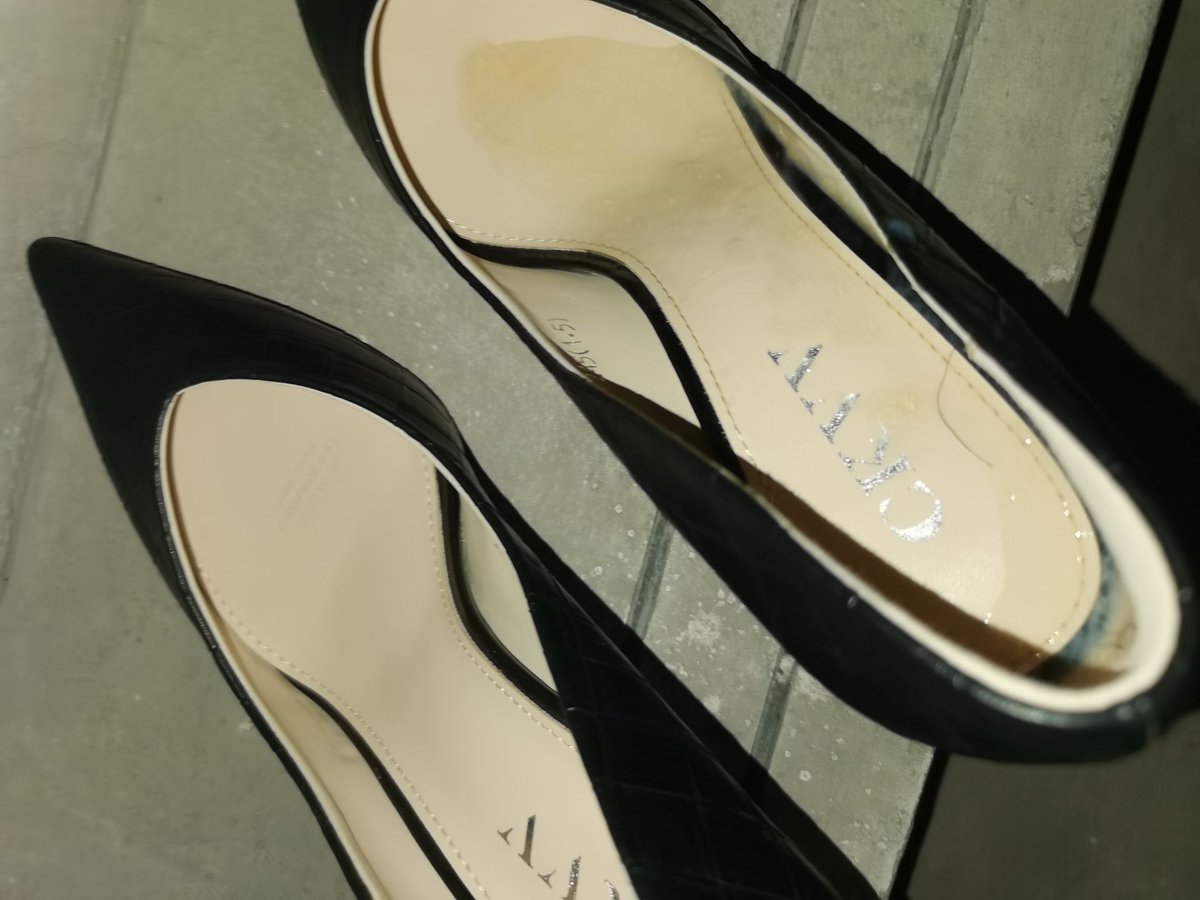 gogos147's tweet photo. #扫楼 #打胶 #射鞋 打胶扫鞋 https://t.co/sOc9vKxCTN