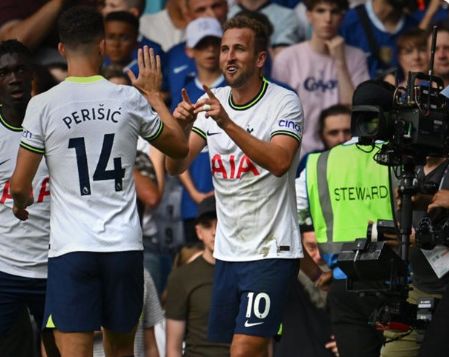 vavelzone's tweet photo. It's never over when Harry Kane is on the pitch! 👀 https://t.co/UqgXbxF8Jk