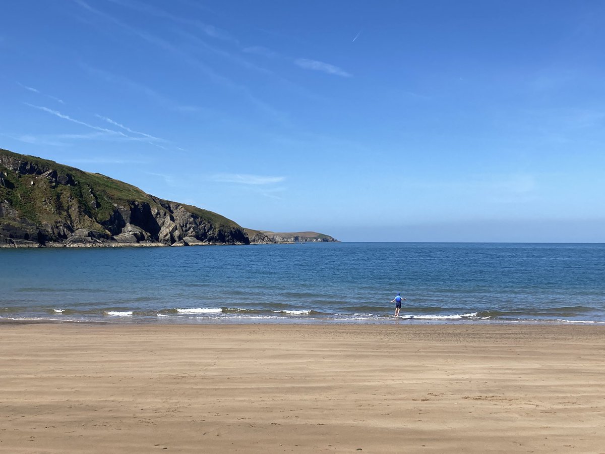 Mwnt beach…before everyone else arrived! #mwnt #beach #visitwales