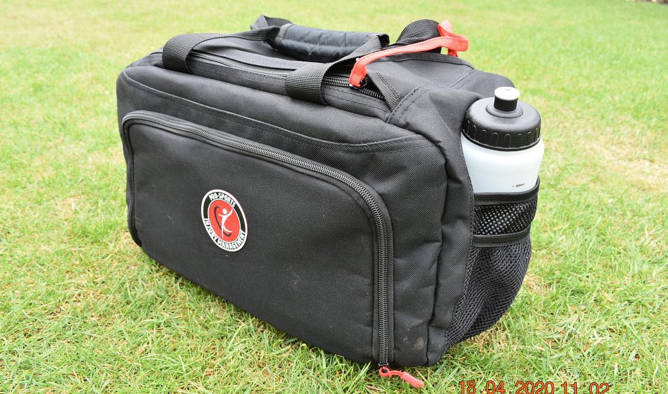 Physio. Physiotherapist. Sports Therapy. Injury. Rehab. Medic. Medical Bag. Run on Bag. Sports Injury