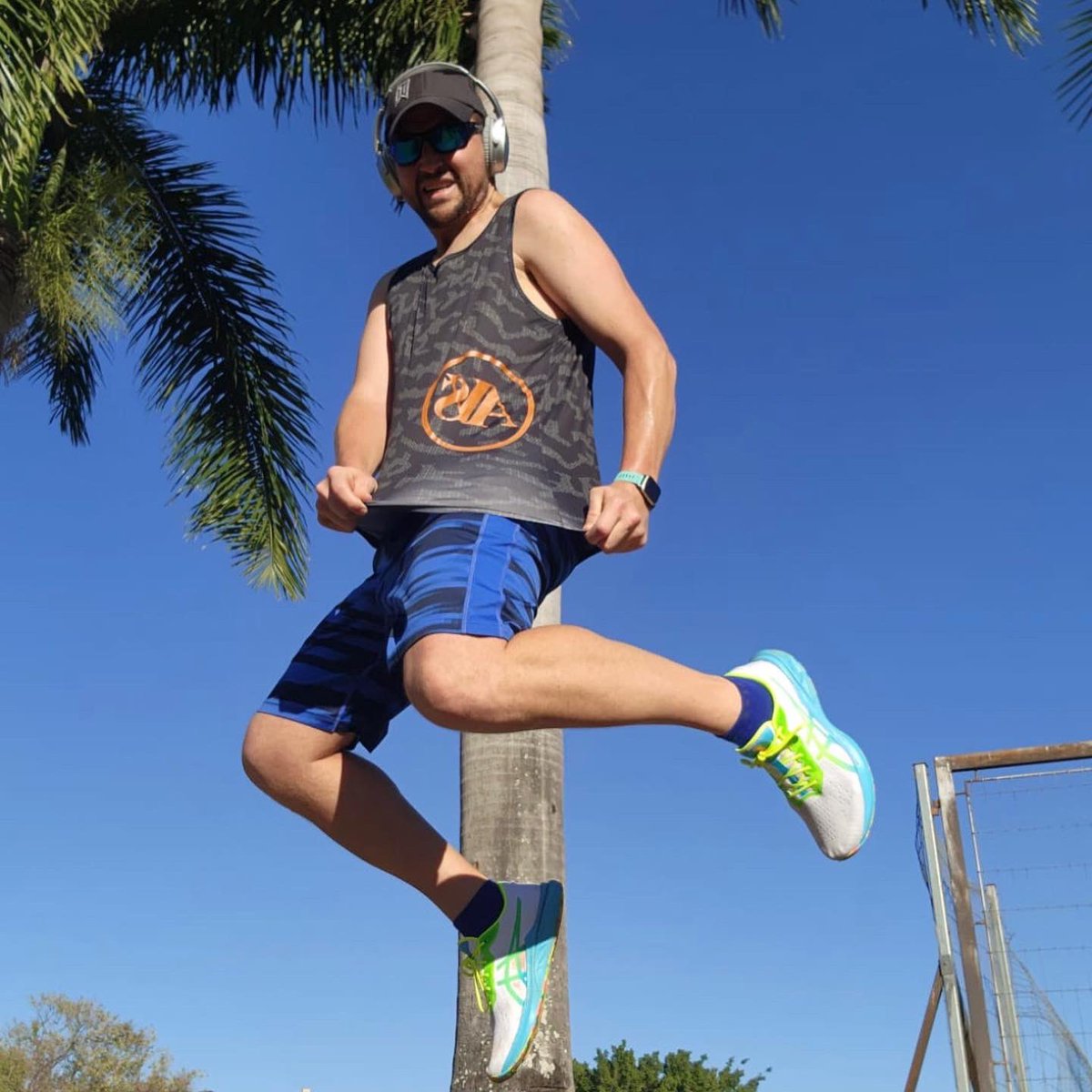 audas_vanschoor's tweet photo. W O R L D W I D E ๐๐ง๐ท
#TEAMAVS is Sweating in #BRAZIL now
.
.
Stay fit
Stay healthy
.
GET CONNECTED ๐จ
.
#AvsFitness #Consistency #FetchYourBody2022 #International #Park #AVSISCROSSINGBORDERS #Avsgear #AvsHomeWorkout #AvsIsOnline #BRAZIL #MOTIVATION #AvsfitnessInBrazil https://t.co/PcixhGwKao