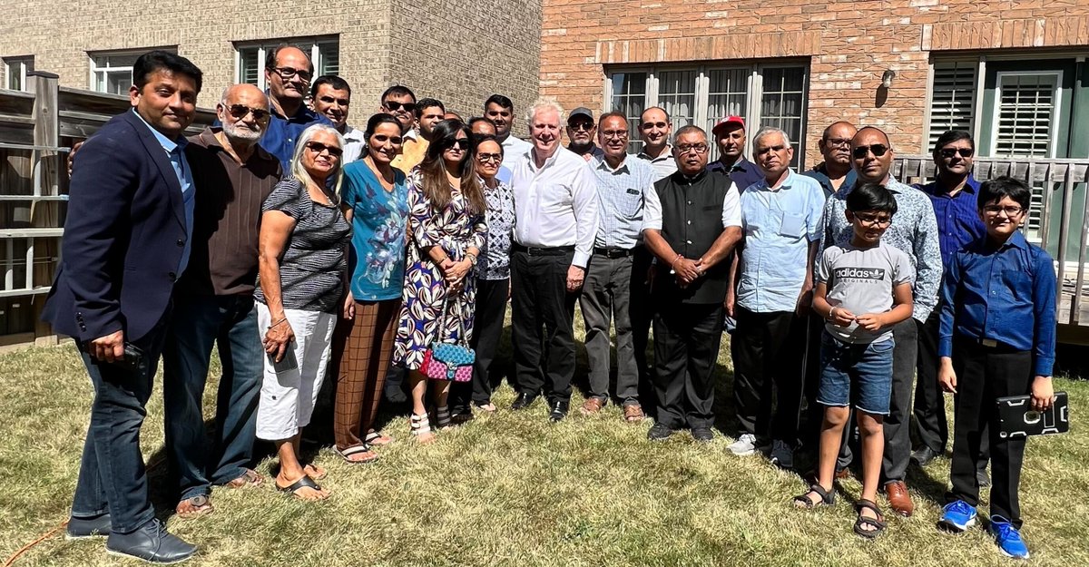 JeanCharest_'s tweet photo. Thank you to Dashrath Chaudhari for hosting a successful get out the vote event in Vaughan.

We've collected hundreds of ballots today from Conservatives that are voting to win, and shape the future.

Contribute to our GOTV efforts: https://t.co/b1dP0s7MmO 

#cdnpoli #cpcldr https://t.co/szwKnGNzQ9