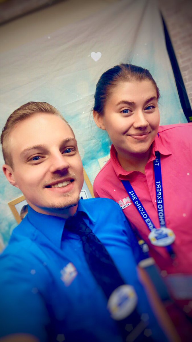 Beating the heat but still smiling with the lovely Charley, smashing her training, nearly ready to go out into the wild and be a total superstar 🌟 👏

<a href="/fellows555/">Kay Fellows</a> <a href="/ant_willets/">Ant Willets</a> <a href="/TimpsonNews/">Timpson Group News</a>
