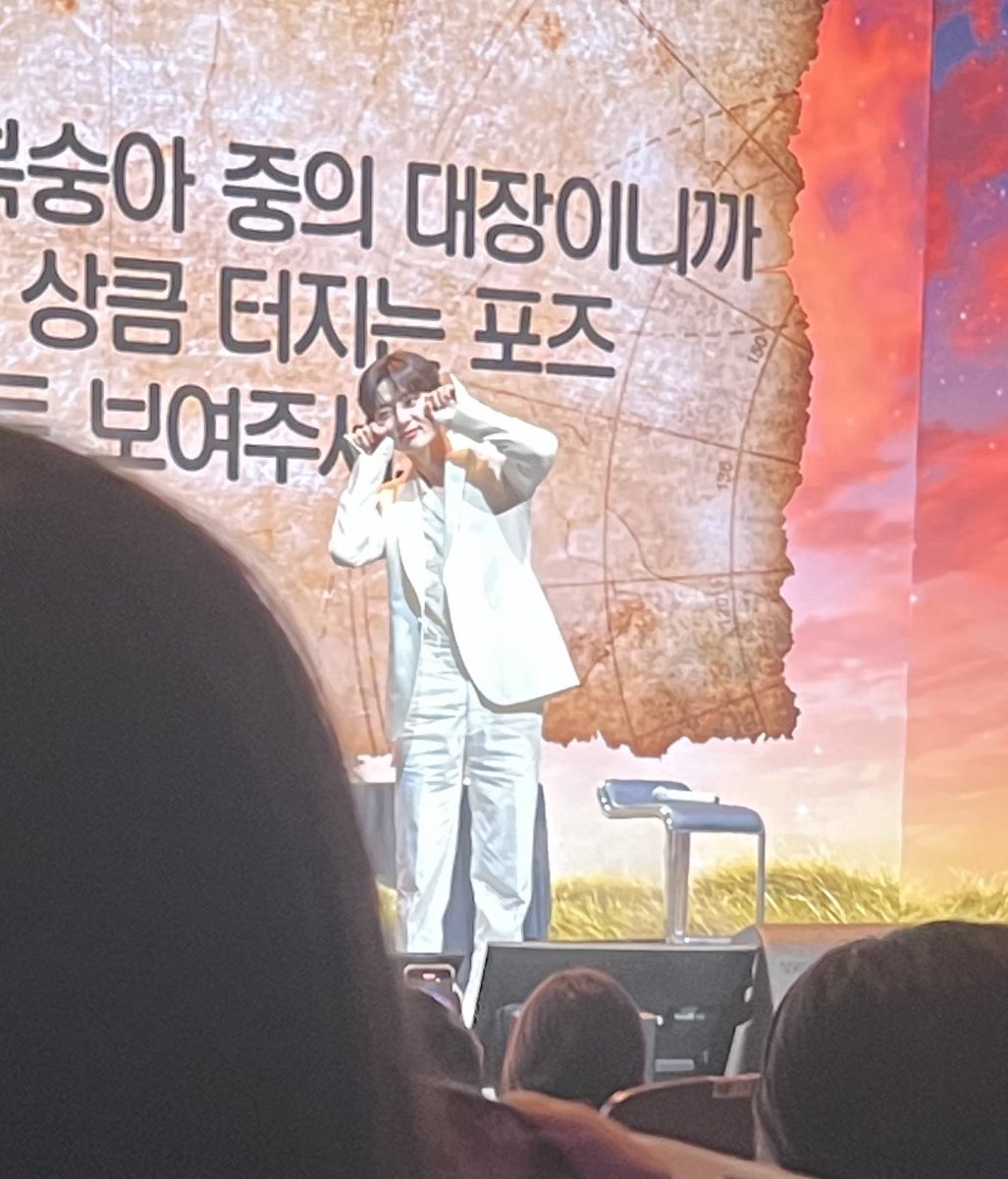 hhhrnh's tweet photo. 하
넘 행복햇어묘 https://t.co/UJ9mWA3yED