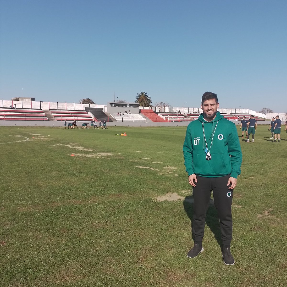 martinbarcosa's tweet photo. Comenzando una nueva travesía, ahora con Rincón F.C. en @DivisionalDAUF . No se pudo romper el 0. A seguir laburando que esto es largo ⚽️💪
.
.
.
.
.
.
#divisionald #futbolamateur #futboluruguayo #fútboluruguayo #entrenadorfutbol #directortecnico #segundaamateur #VolvióLaD https://t.co/rbB07Efz30