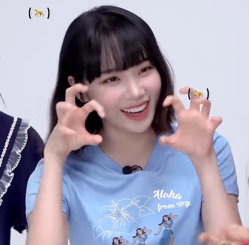 chaerudd's tweet photo. 어떻게. . 채원이 웃는 거 너무 예쁘고 좋아 . . https://t.co/k7LTmCJAJo
