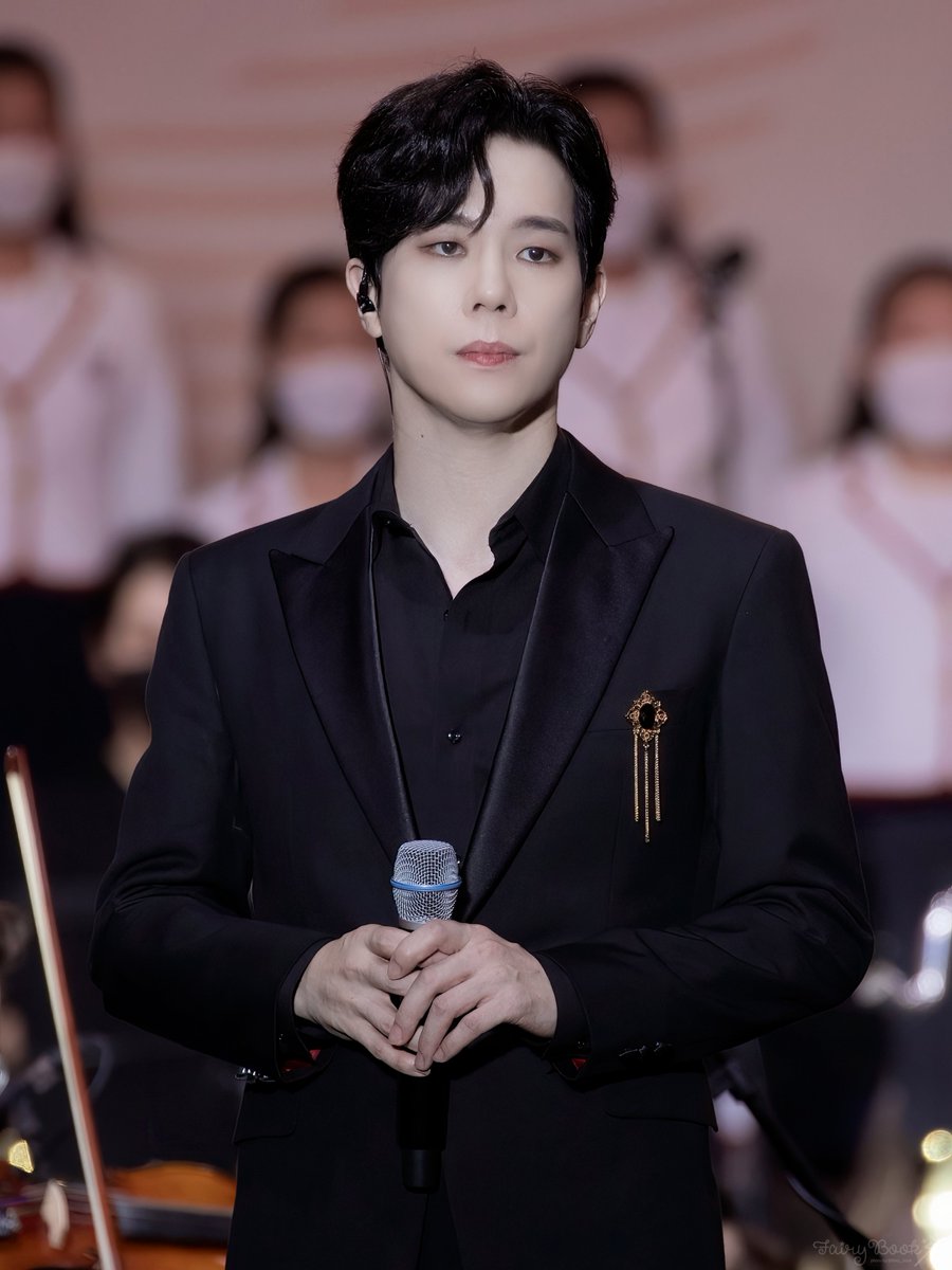 fairy__book's tweet photo. 220814 서울시립교향악단 광복 77주년 기념 음악회

 #고훈정 https://t.co/4pnlWhuE93