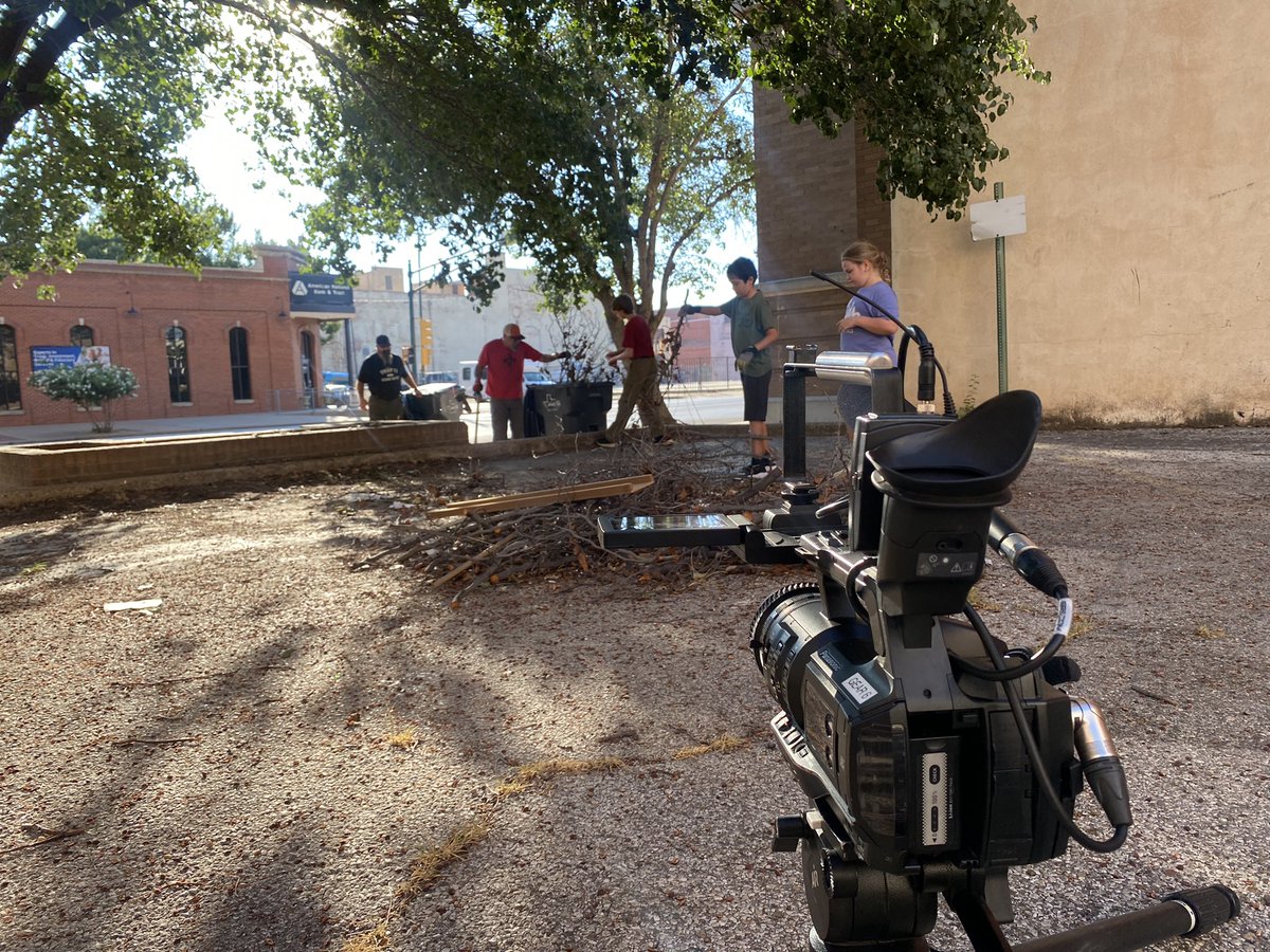 dylj14's tweet photo. Downtown clean up is underway in preparation for #HotterNHell!
I’ll have a wrap up later for KFDX!
#WichitaFalls #HHH https://t.co/KKPfRuCZYe