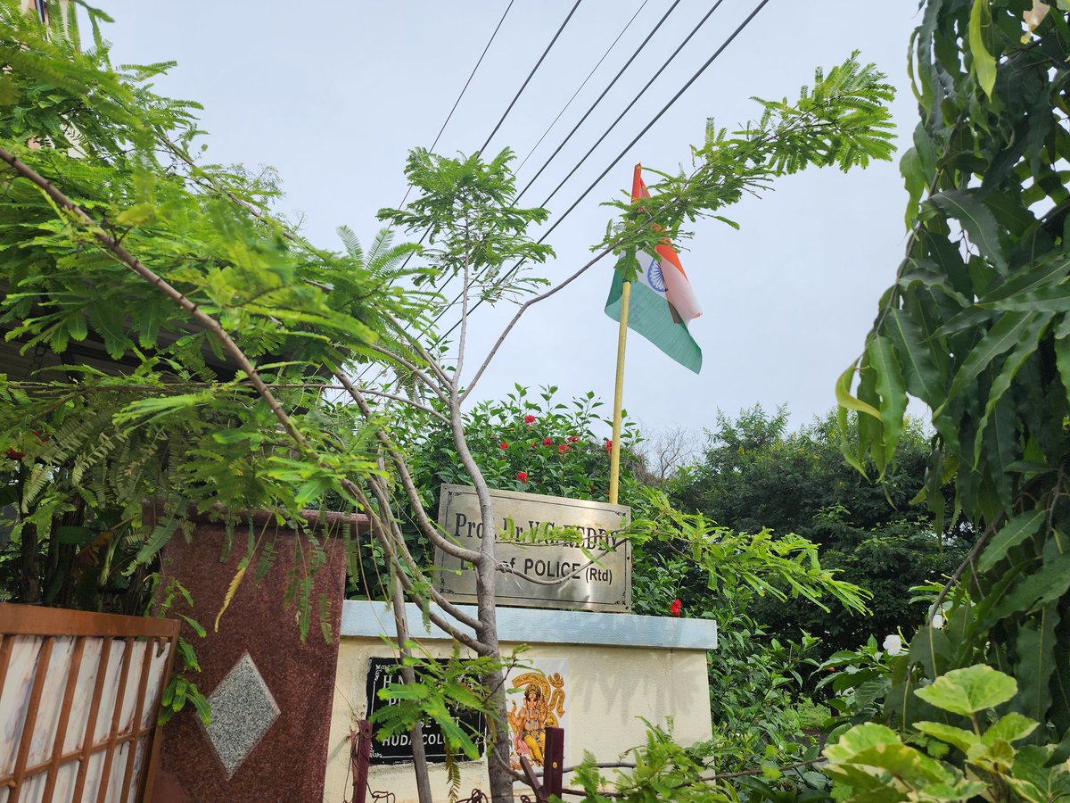 eaglook1's tweet photo. 75 Yr Azadi Ka Amrut Mahotsav  Ghar Ghar Tiranga https://t.co/0GKtzm0c9w