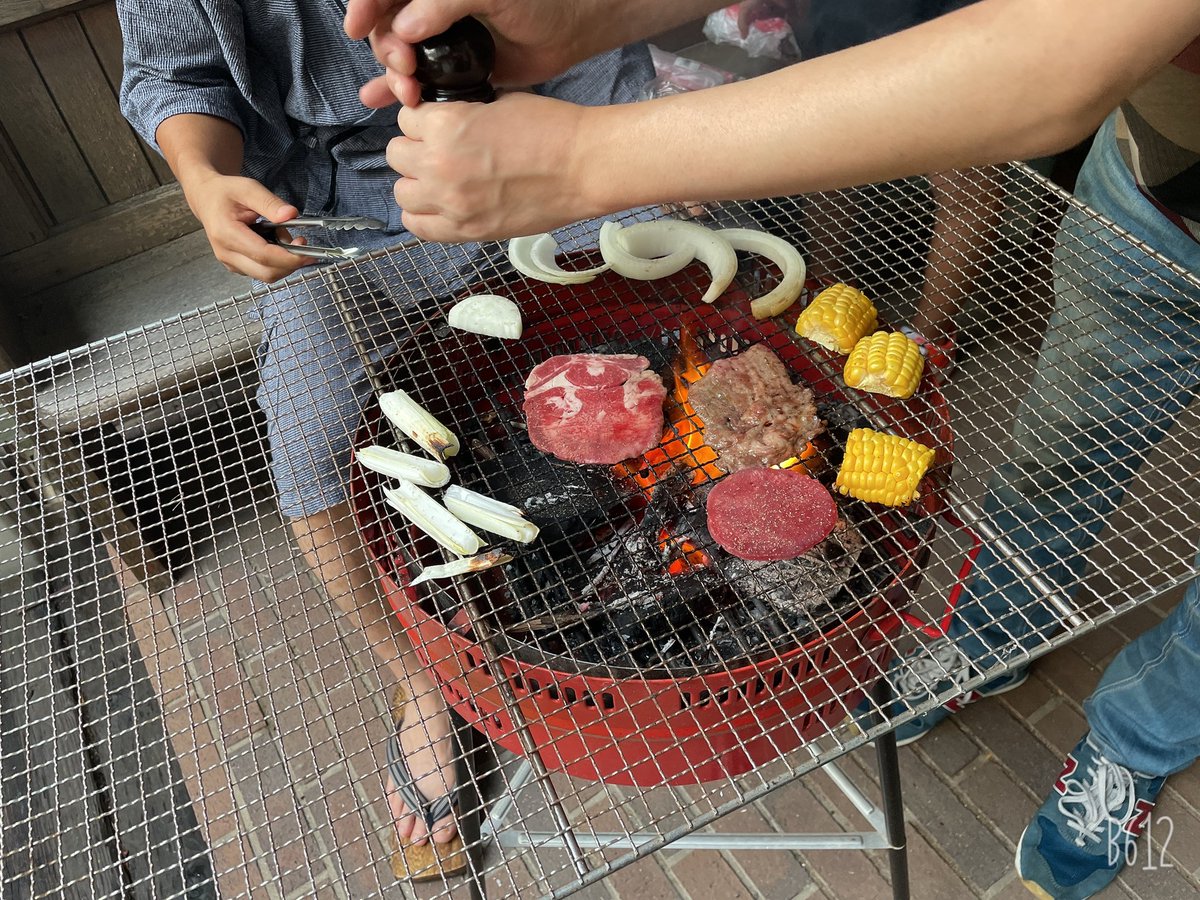 shiratama_0129's tweet photo. BBQおいしくて楽しかった❤️😋🍖🔥
甲斐姫さんのお家お邪魔させて頂きましたぁ(❁ᴗ͈ˬᴗ͈)ﾍﾟｺﾘ

がーがーさん火起こしお疲れ様でしたぁ❤️‍🔥❤️‍🔥❤️‍🔥
他にも写真��したけど家の中写ってるので載せるの控えたꉂꉂ(ᵔᗜᵔ*)

りゅうしん＆ちーたは今日もかわゆ～でした🫶🏻 https://t.co/VKcNeEToFQ