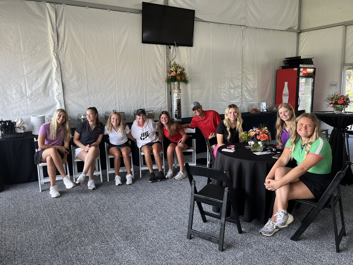 SDH4heart's tweet photo. Welcome to the First annual 2022 Fore Her Golf Summit @KornFerryTour @pinnbankgolf @IndianCreekCrse @PGAREACHNeb #WestSideGirlsGolf #GolfisforWomenToo #GrowingTheGame ❤️🏌🏻‍♀️🏌🏿‍♀️🏌️‍♀️ https://t.co/gZ0JnEeJlC