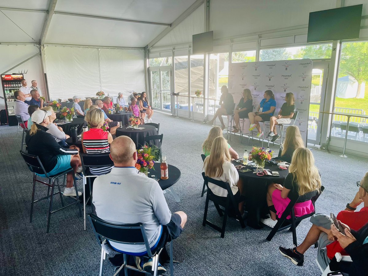 SDH4heart's tweet photo. Welcome to the First annual 2022 Fore Her Golf Summit @KornFerryTour @pinnbankgolf @IndianCreekCrse @PGAREACHNeb #WestSideGirlsGolf #GolfisforWomenToo #GrowingTheGame ❤️🏌🏻‍♀️🏌🏿‍♀️🏌️‍♀️ https://t.co/gZ0JnEeJlC