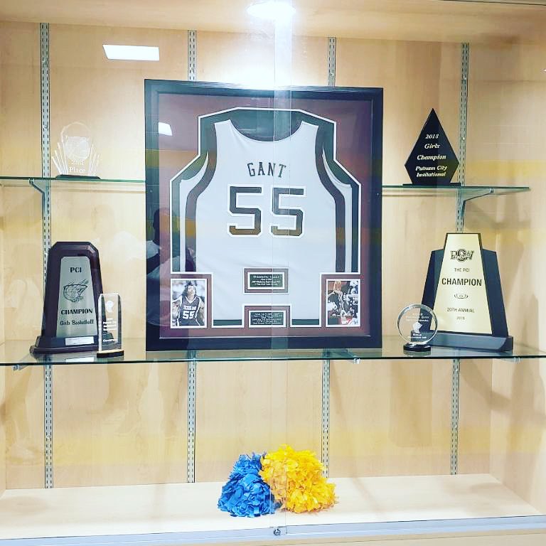 GantSports's tweet photo. Shout Out to PCW for placing my jersey in the New arena as well 👌🏾. GANT #55 #workedforitall Putnam City West https://t.co/mnsDlmnX43