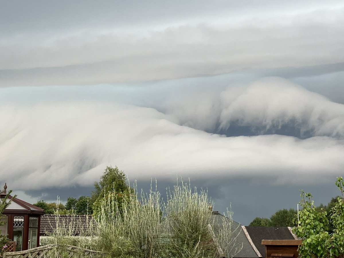 ms_mcd90's tweet photo. Storm clouds coming our way!😱 https://t.co/sevp5VbQUq