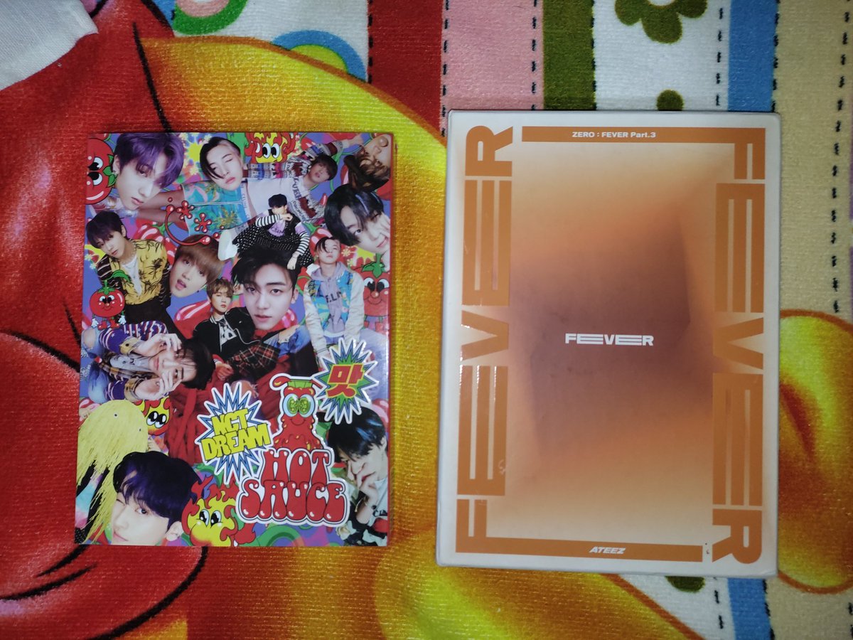 J1_RO_'s tweet photo. Hi po @TIME_TOSHOP
Received ko na po siya kanina 😭😭 Ang ganda po nung mga album. Secured po siya.❤️❤️ 
Salamat po sa inyo kasi ambait po ninyo kahit late ko na po siya i checkout.😭😭 Maraming salamat po ❤️❤️❤️❤️

#ttskshopfeedbacks https://t.co/BJfSPnaDa7