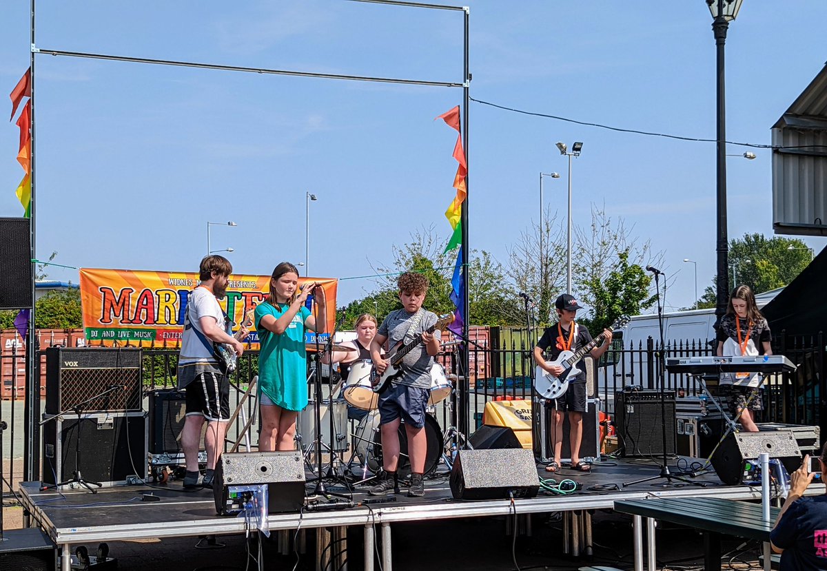 t0ffee78's tweet photo. Proud dad today watching my lad, he started playing the drums just over a year ago, joined a local music club 4 months ago and tried the bass and loved it, did a live set today of 4 songs playing bass, with one being a song they wrote themselves and they were all fantastic. https://t.co/W8HfhNlJYw