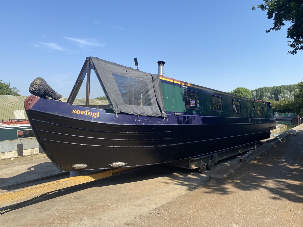 whiltonmarina's tweet photo. NB Alf is out for hull blacking this weekend before being handed over to the new owners in the next few weeks π #narrowboatblacking #hullblacking #canalboat https://t.co/Gc65UZ6rNu