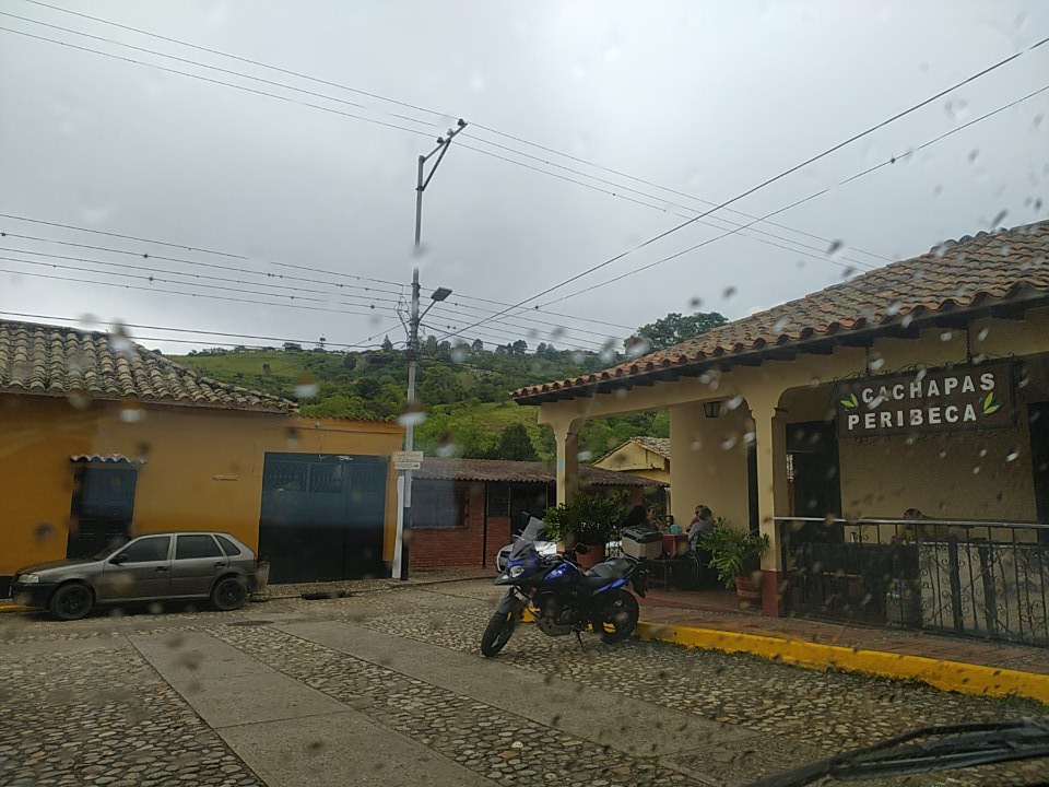 Fernandojmm13's tweet photo. Feliz domingo, compartan con Dios y sus familias, siempre recarguen energía con sus seres queridos. #Táchira #Peribeca https://t.co/YxEavw0IvO