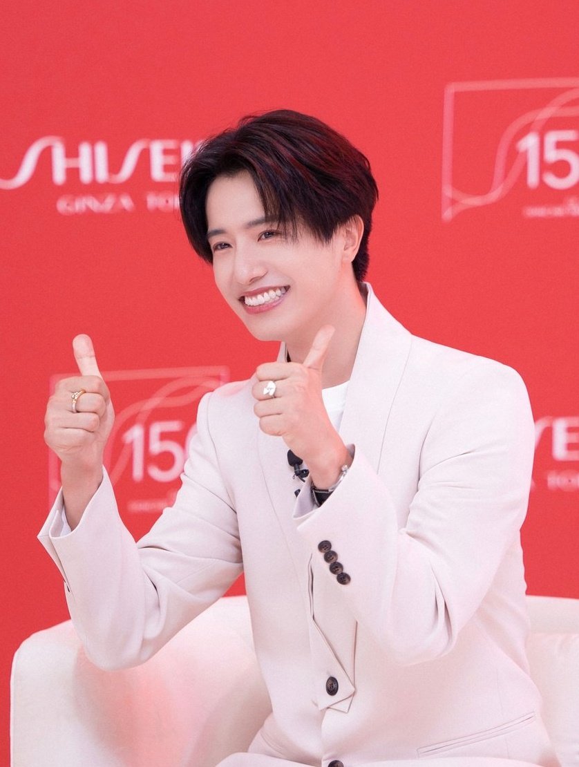 哥🧑🏻我再说一遍，你是我老公🧑🏻，你不是我爱豆👭，你不要✖️再让我听到🦻🏻你说你是我爱豆。这2⃣️个字我不要🈲再听到了🦻🏻，听到🦻🏻没有。我再给你说1⃣️遍，我对你是真心的💓，你是我的老公🙇🏻，你是我唯一的老公🧎🏻。