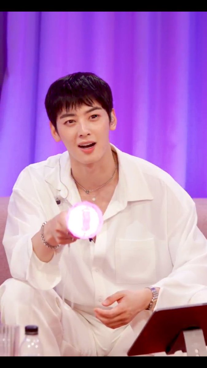 Joyce_Aroha's tweet photo. 20210814, Happy #Astro2000Days 
②Hanteo Chart
https://t.co/bRdzRE4ysR
③All Good-JP Ver
https://t.co/fK7ipk6lHn
④Video Call Event @ WonderWall
https://t.co/lryVek3pFe
⑤Naver Now - Before Midnight EP3

#아스트로 #ASTRO
#이동민 #차은우 #ChaEunwoo #로하수호
#EunwooThisDayThatYear https://t.co/X11fBV37Tc