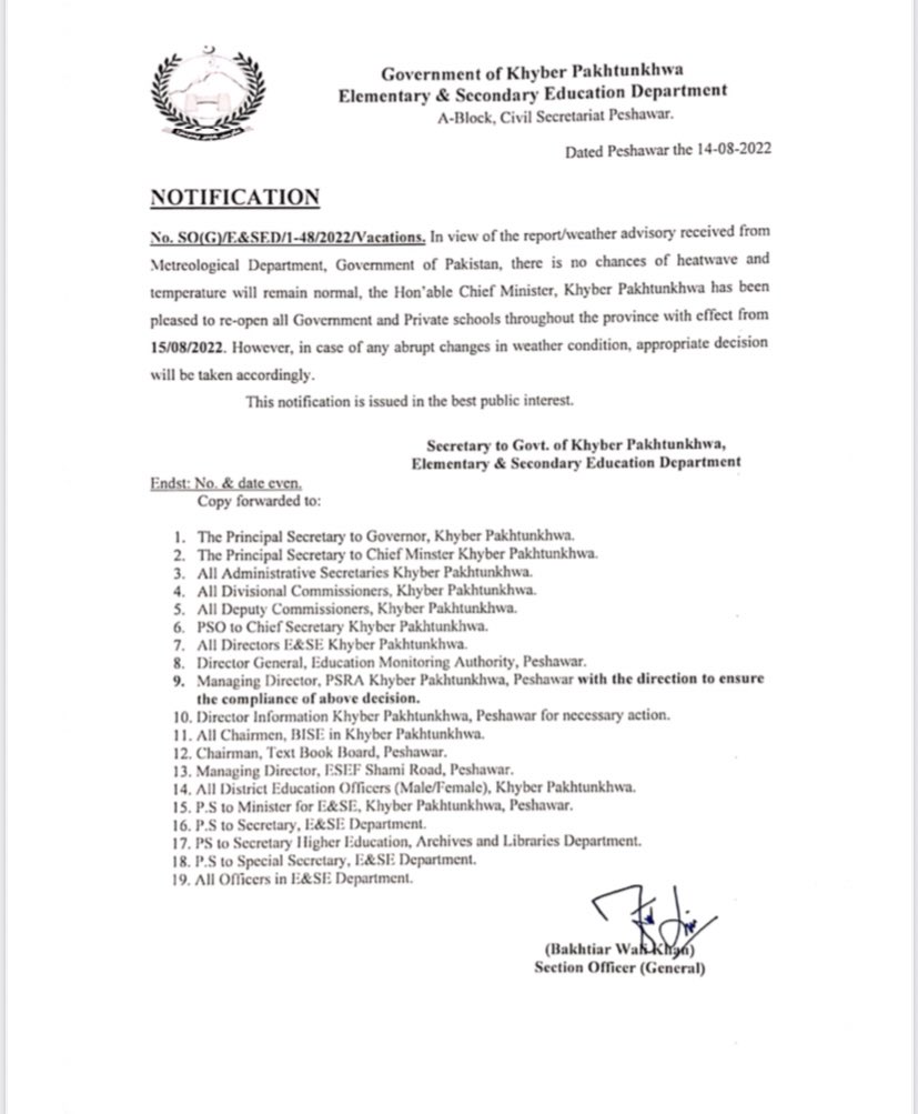 ShahramKTarakai's tweet photo. خیبر پختون خوا کے تمام سرکاری &amp; پرائیویٹ سکولز کل سے کھل جانے کا نوٹیفکیشن جاری کردیا گیا ہے ۔گزشتہ روز شدید گرم موسم کی وجہ سے گرمائی علاقوں میں چھٹیوں کا دورانیہ بڑھ دیا گیا تھا جو کہ اب محکمہ موسمیات کی رپورٹ کے بعد منسوخ کر دیا گیا ہے ۔کل سےتعلیمی سرگرمیاں شروع کردی جائیں گئ https://t.co/17kvfGsXrK