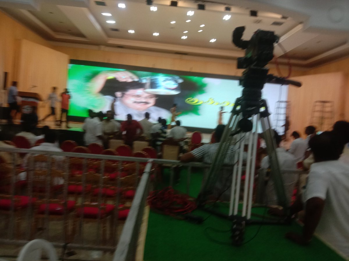 EPManojkumar1's tweet photo. #AMMKGCmeet
#AMMKபொதுக்குழு https://t.co/SliPu65Arn