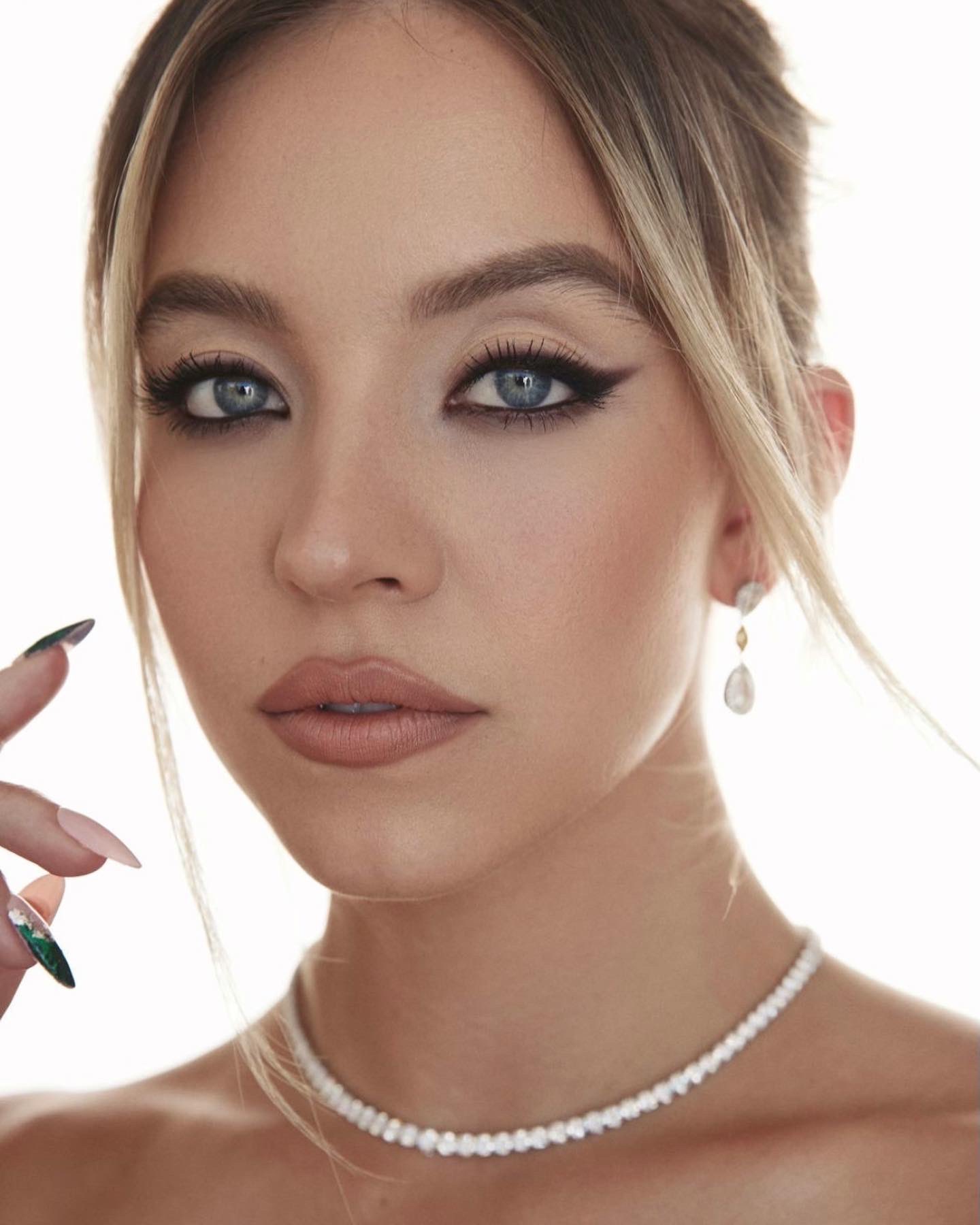 Sydney Sweeney on Twitter "(Ok here we go again) Last night for the HCA Awards in vintage
