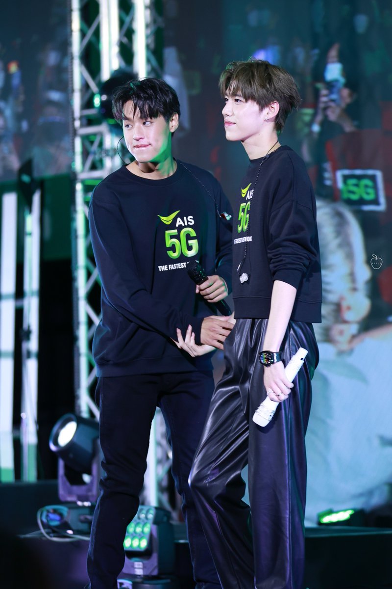 waritsadee's tweet photo. จับมือกันไว้แน่นๆนะ 🤝

#TEAMAIS5GFANIVERSE
#TEAMBKPPWithAIS5G
#ppkritt #bbillkin https://t.co/78VN1Pi7dB