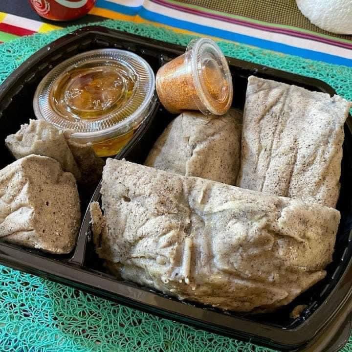 ideatvgh1's tweet photo. Tubani is a vegan Ghanaian dish mostly eaten in the Northern part of Ghana. It's made from steamed beans.

Nana aba akrobeto sarkodie #obey #ShattaWaleSummerStage #GroovyMono #shiba #ashanti https://t.co/5QbtlpPEnT