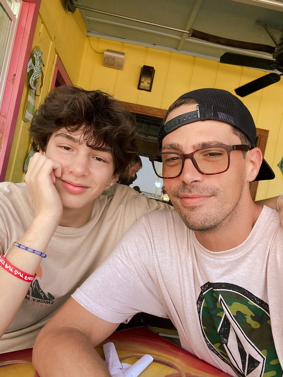 Bradley Kincaid tweet media