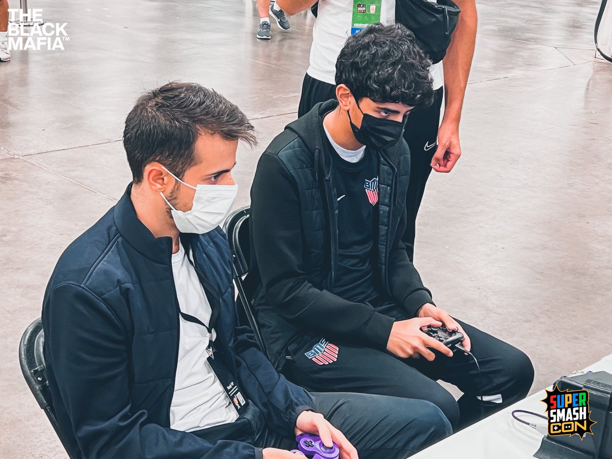 BMS_CREW's tweet photo. 📍 SMASHCON 

TRAINING MODE 

#BMSOLARY https://t.co/XGmByopn5b