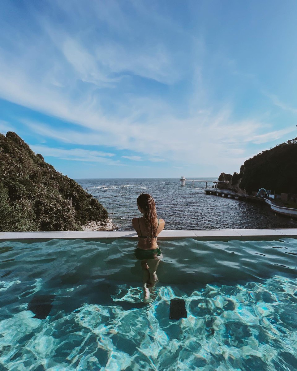 onumaaaaan's tweet photo. 7月30日勝浦にnewオープン💙
オーシャンビューの絶景と
温泉プール、サウナが楽しめるスパ
『EDEN restaurant &amp; spa』
レストランもあってパエリアが絶品♡
これは流行りそう、、、
料金はスパ1時間で¥1,470
海外みたいなロケーション最高だった⛱ https://t.co/SmtplHtfhj