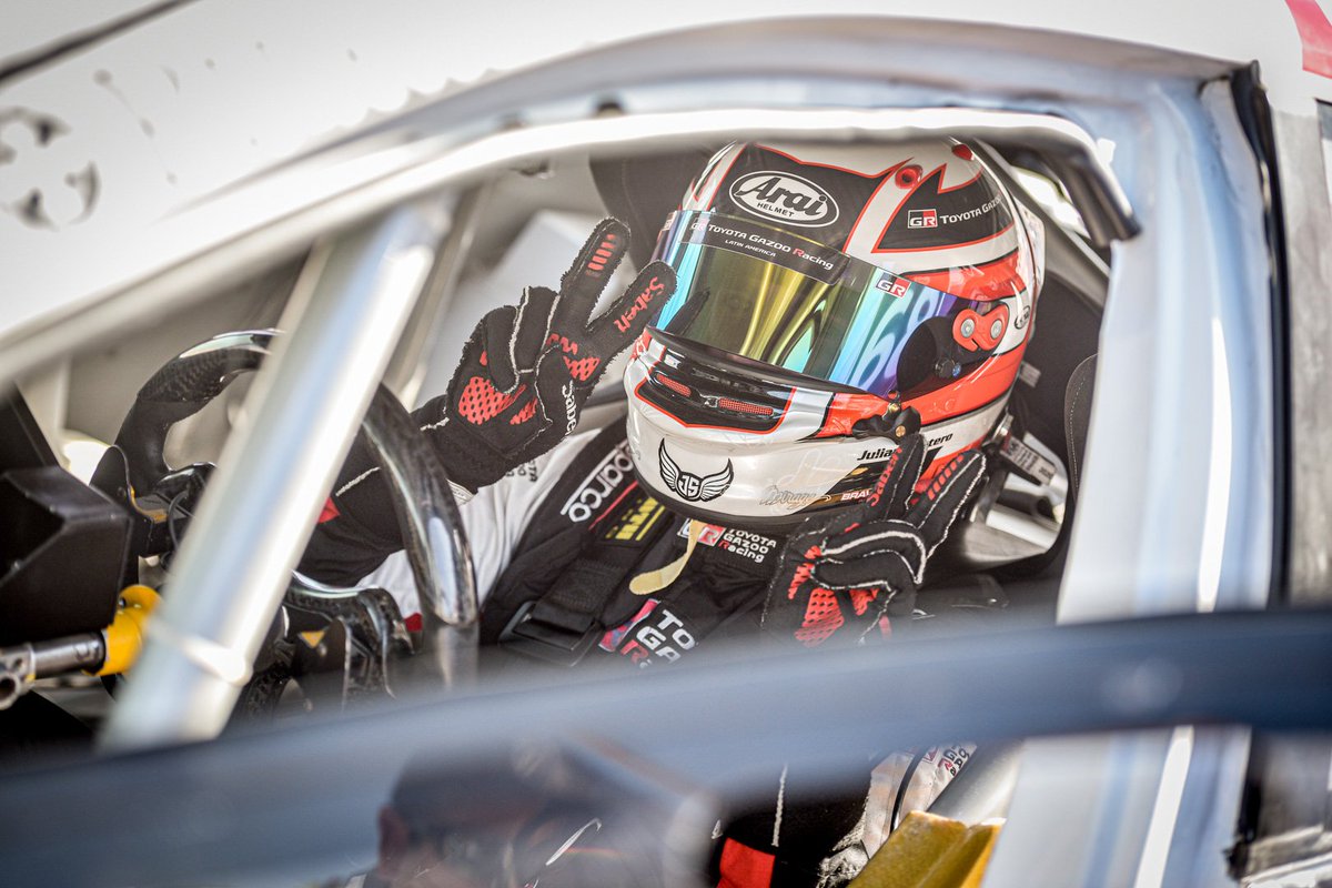 SuperTC2000's tweet photo. Concentración absoluta. En minutos se larga la final del #GPELAION 🏆 https://t.co/R12EVtxXFc