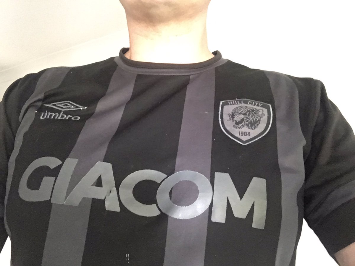 christiansmoo's tweet photo. Might walk around Ipswich with this on this week.  See how many beers I get.  #HULNOR https://t.co/9gKnYCuw6s
