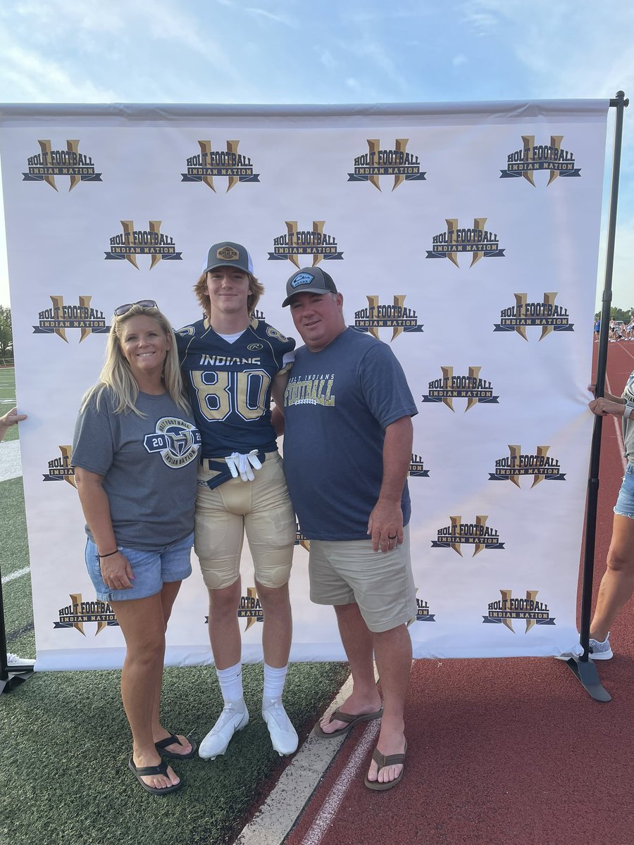 Jill031Duke's tweet photo. Holt’s blue &amp; gold season kick off scrimmage. Congratulations, Caden for being voted in as a team captain!! LETS GO HOLT!! @cadenduke5 @HoltFB @NationHolt https://t.co/SlHwU0qPUV