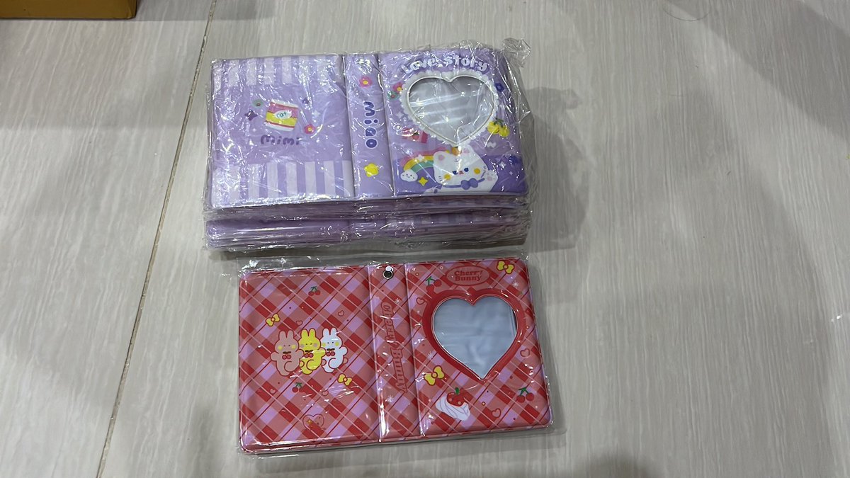 winn_xy_'s tweet photo. แฟ้มใส่การ์ดมาแล้วค่ะ
ราคา 60 บาท ( ยังไม่รส. )
สนใจทักเลยน้า #สมุดใส่การ์ด #fypシ https://t.co/vAhEfKwGyx