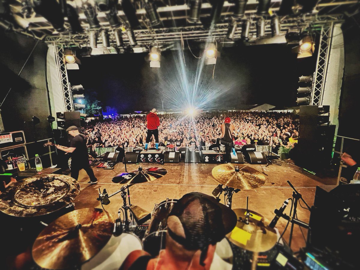 Zebrahead tweet media