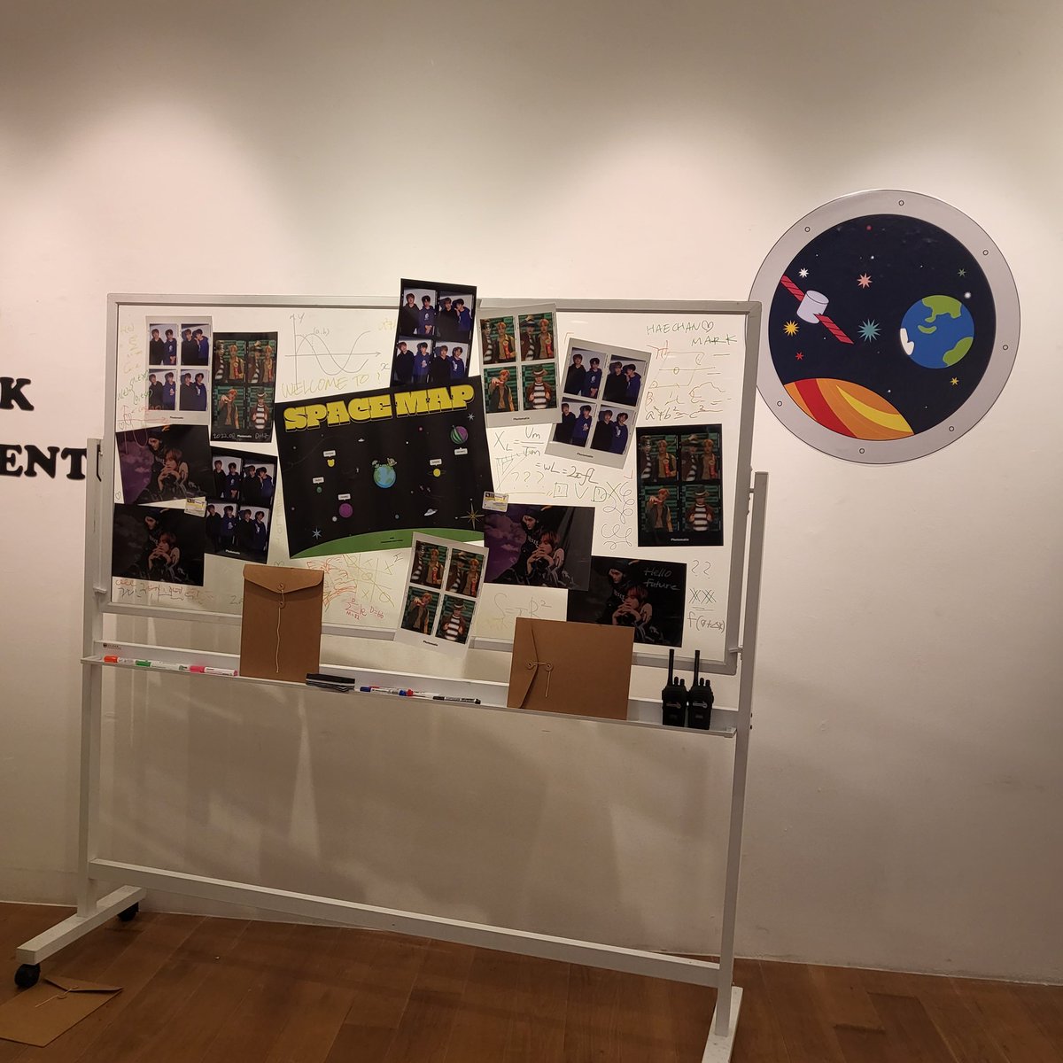 #DMZ_딩동호_탑승완료
짱...! 이었어요 진짜 짱!!! 하루의 행복을 위해서 얼마나 많은 분들이 힘써주시고 고생하셨는지 알 것 같아서 넘 감동적이고 재밌었습니다🥺❤
다음 온리전에는 저도 부스를 한 번 내보도록...노력해보려고요(뭘하게) 여튼 너무 행복한 하루였어요♡♡♡💙💙