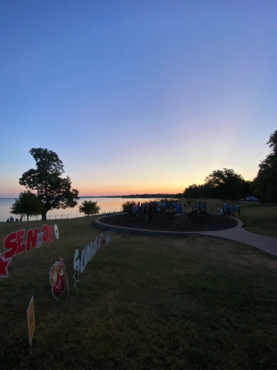 RHHS Class of 2023 tweet media