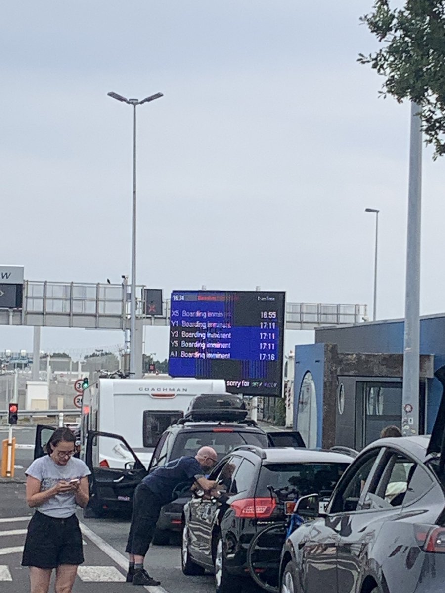 Sharon_Ketley's tweet photo. @LeShuttle Thanks for the link, I will complete the form. Invite r information being displayed on the passenger info boards saying 30 minute delays. Our crossing booked for 15:50 - boarding not due until much later https://t.co/utTIMziZwv