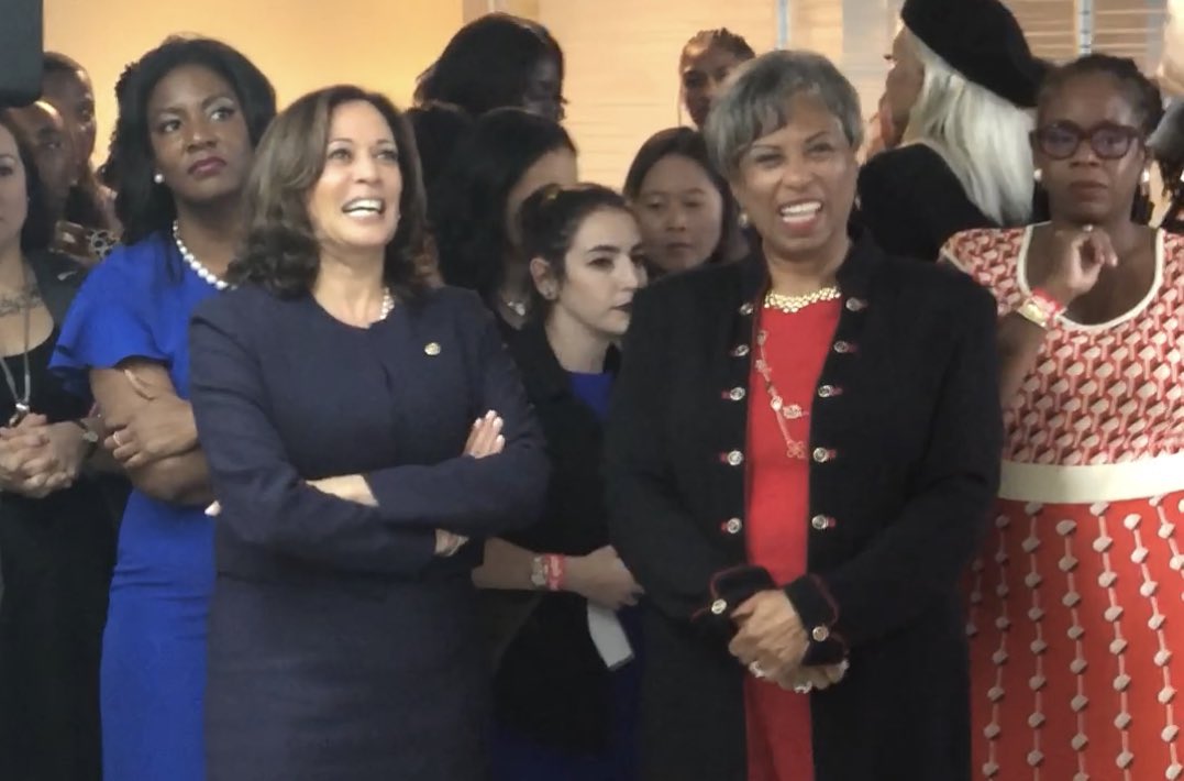 14thdistrictdem's tweet photo. Looking back on Congresswoman Brenda Lawrence @BrendaLLawrence and then-Senator Kamala Harris @KamalaHarris when they were addressing EMILY’S List @emilyslist in 2018. #TeamBrenda #Memories https://t.co/QXW6XDaurL