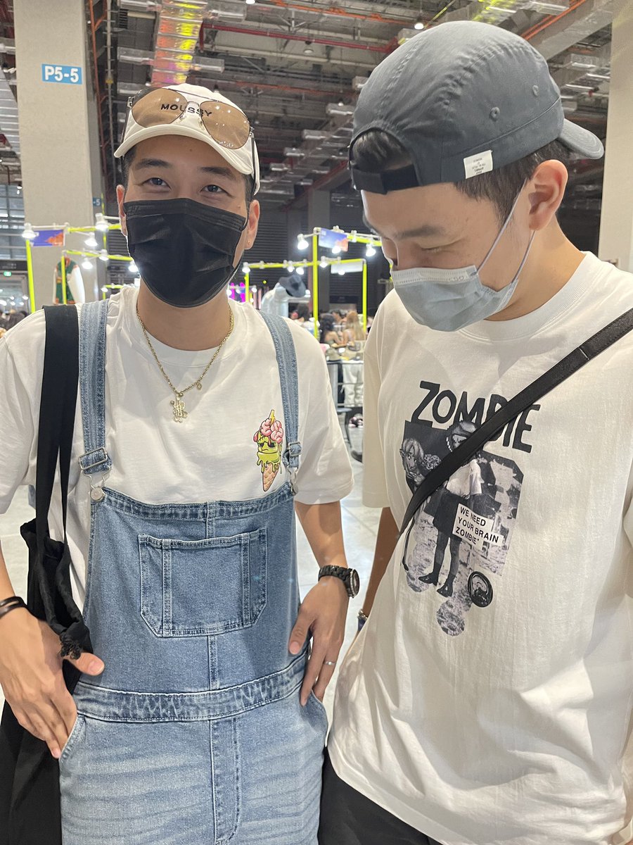 nft_rookiebj's tweet photo. Zombieclub 4ever
We need your brainnnnnnn ๐ง
#zombieclub
#braindonor
#GQstylefestival
@get_turned
@Pierce89926 https://t.co/amTlTxsTL8
