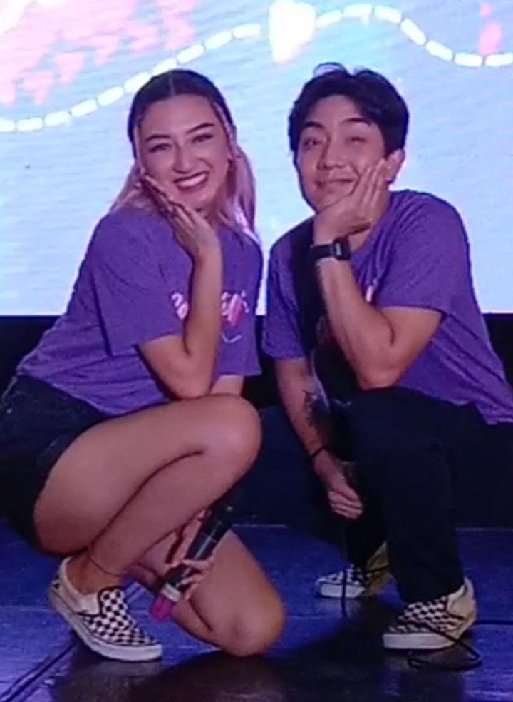 hell0jheny's tweet photo. "Pose kayo dali!"

Masunurin sa admin na palautos HAHAHAHA

RALPHGAIL SA ROBLasPiñas 
#RALPHGAILis4U #kumuis4u
#RalphGail 
@ralphhmalibunas @struggail 

#ConnectedTheMovie
#ConnectedMallShow https://t.co/5Ot1UwwAao
